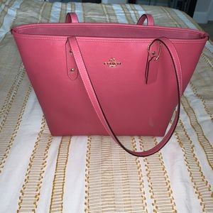 Pink coach tote bag